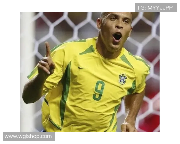 巴国足球明星全名汇总及其成就介绍让你了解他们的辉煌历程