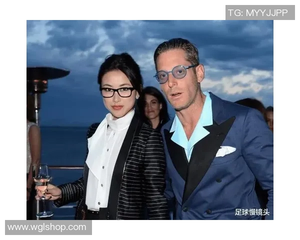 足球明星推特账户揭秘：他们如何与粉丝互动并分享生活点滴