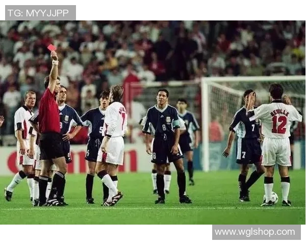 足球明星子女成长故事与精彩瞬间的全景展示